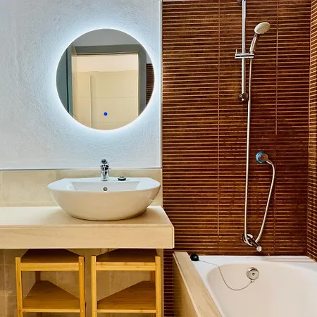 Altos De I Apartment *